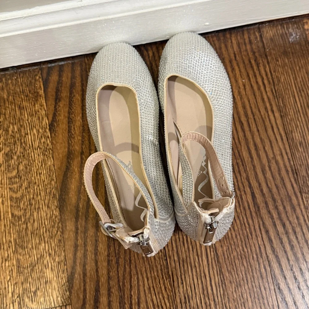 Nina Elegant White Block Heel Women's Shoes Size 3